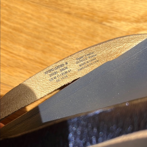 OluKai Blue Metallic Leather Sandals - Picture 7 of 8